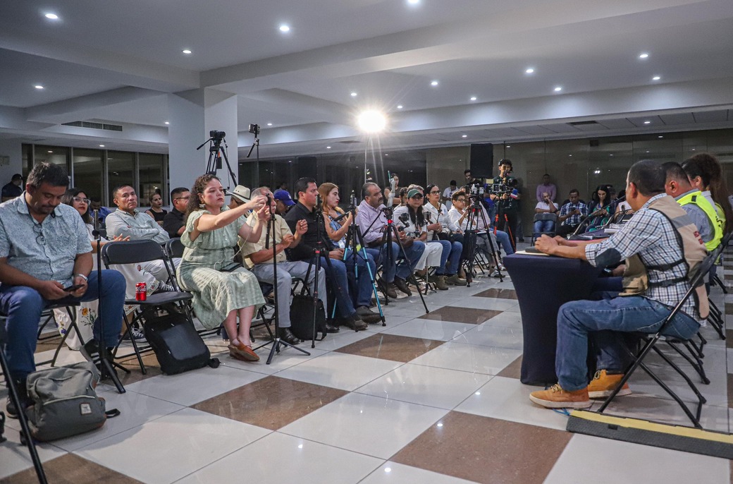 Con acciones en obra pública, salud y deporte: Héctor Santana rinde cuentas al pueblo de Bahía de Banderas