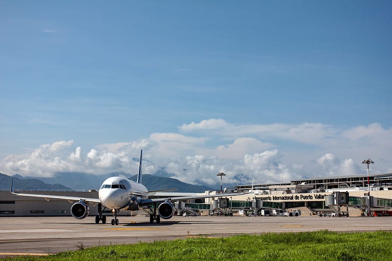 Simulacro de evacuación fortalece protocolos de seguridad en el Aeropuerto de Puerto Vallarta