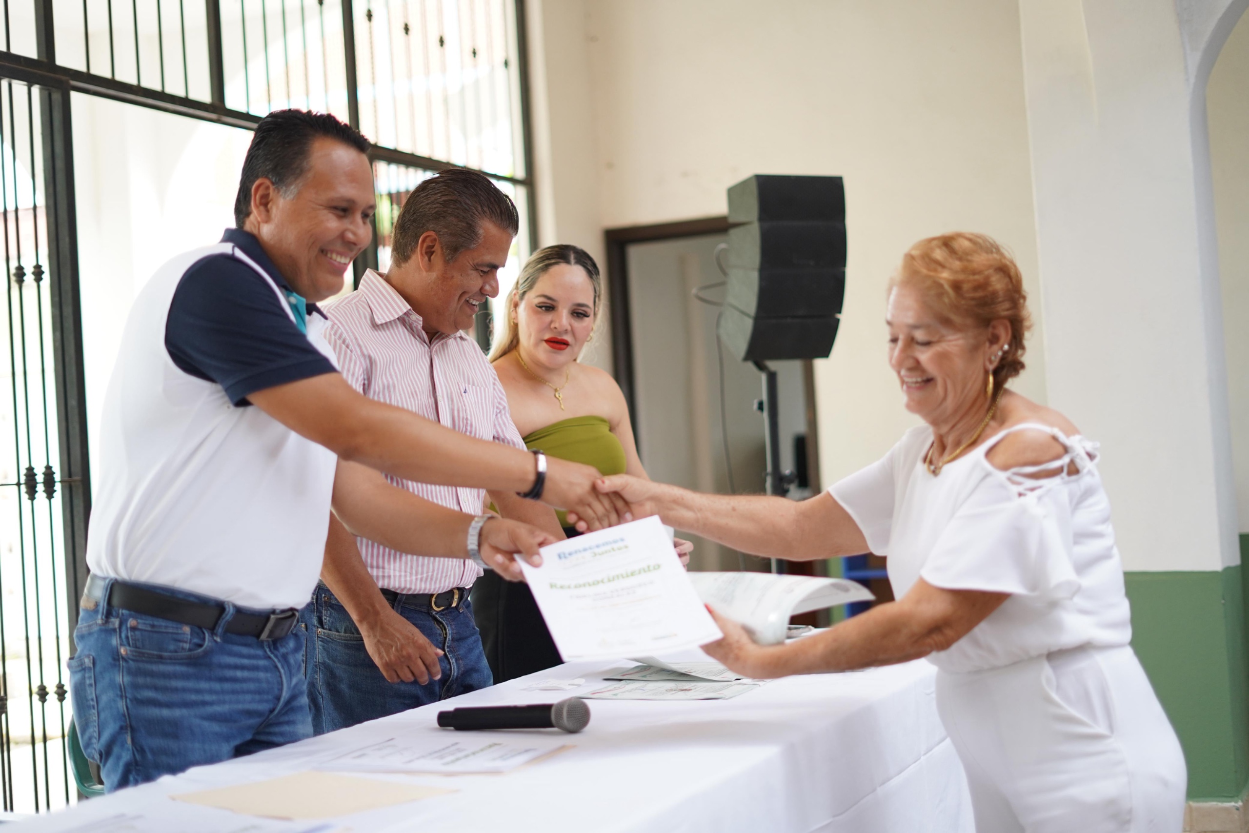 Alianza entre Gobierno de Munguía e IDEFT forma a nuevos profesionales