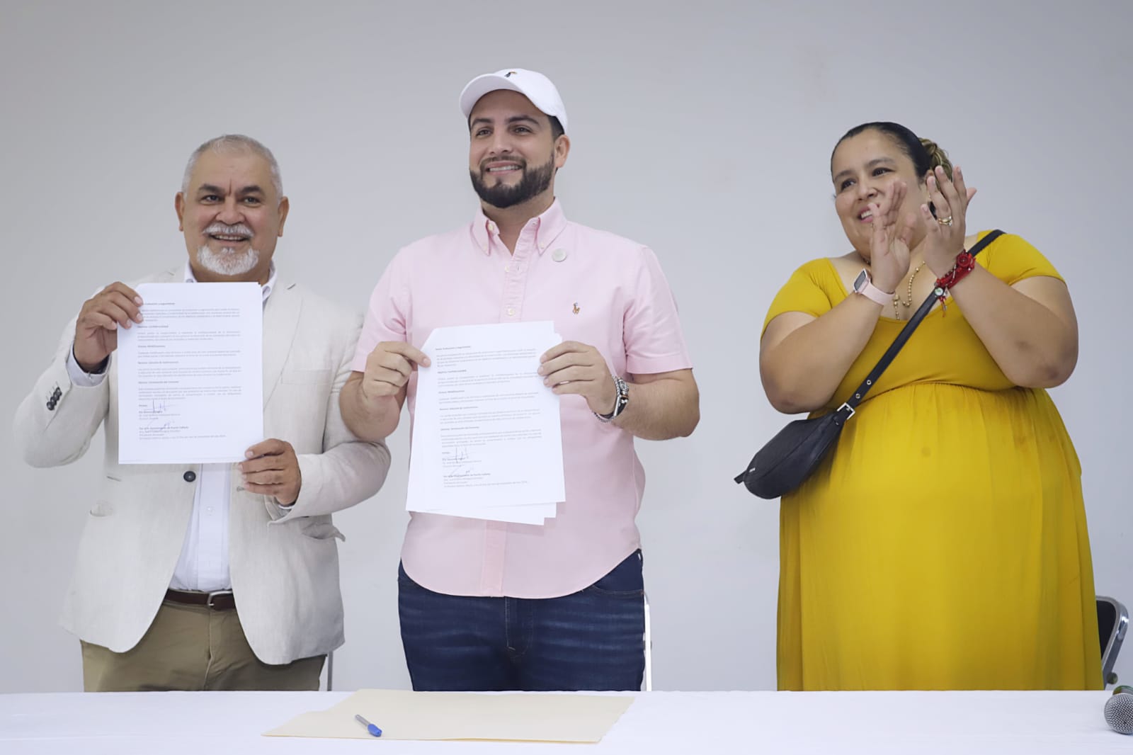 El Gobierno de Munguía impulsa la educación con posgrados en línea