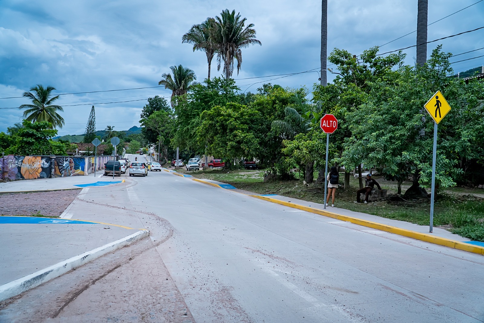 “Pensábamos que nos iríamos sin verla”: Inauguran calle Santa María tras 20 años de espera