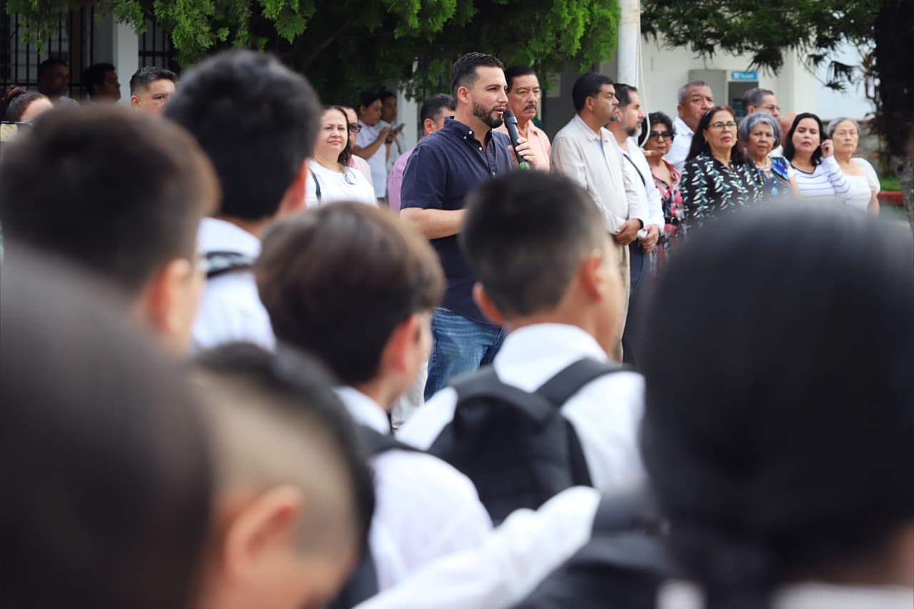 Presidente Luis Munguía presente en el arranque del ciclo escolar 2025-2026