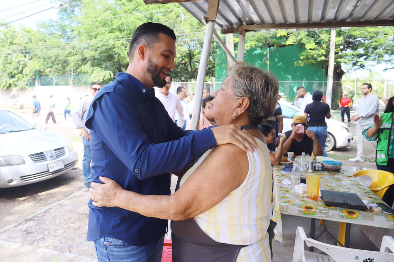 Apoyos a damnificados en Vallarta se entregarían en menos de 10 días: alcalde
