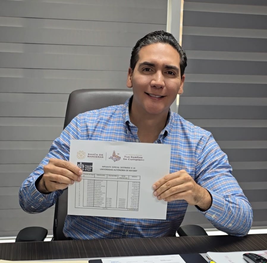 Héctor Santana cumple en tiempo y forma con el pago al Patronato de la UAN, con más de 102 millones de pesos destinados a la educación