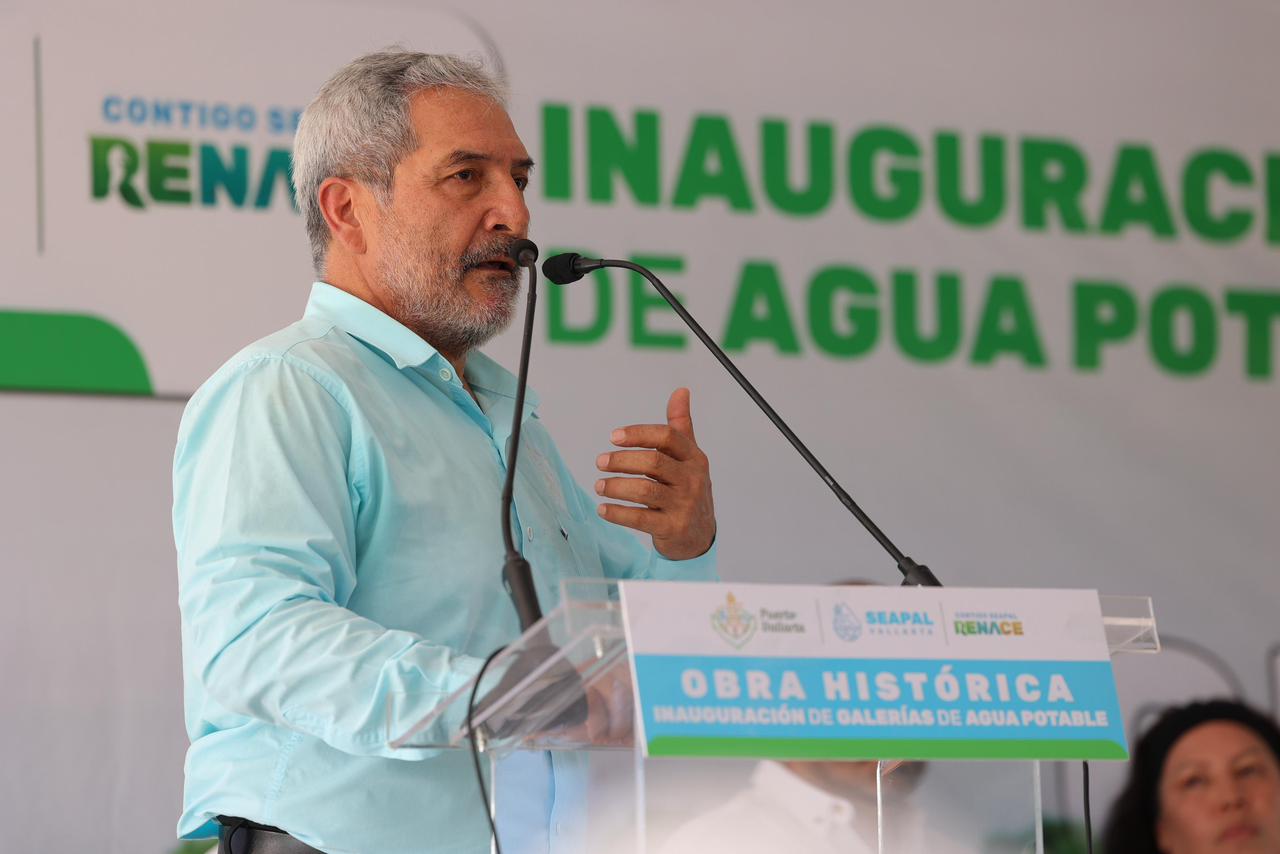 La UDEG celebra inauguración de Galerías Verticales en Puerto Vallarta