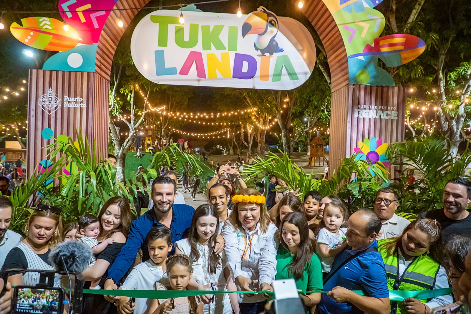 Luis Munguía inaugura el Tuki Bosque, el parque más grande que se ha rehabilitado en Vallarta