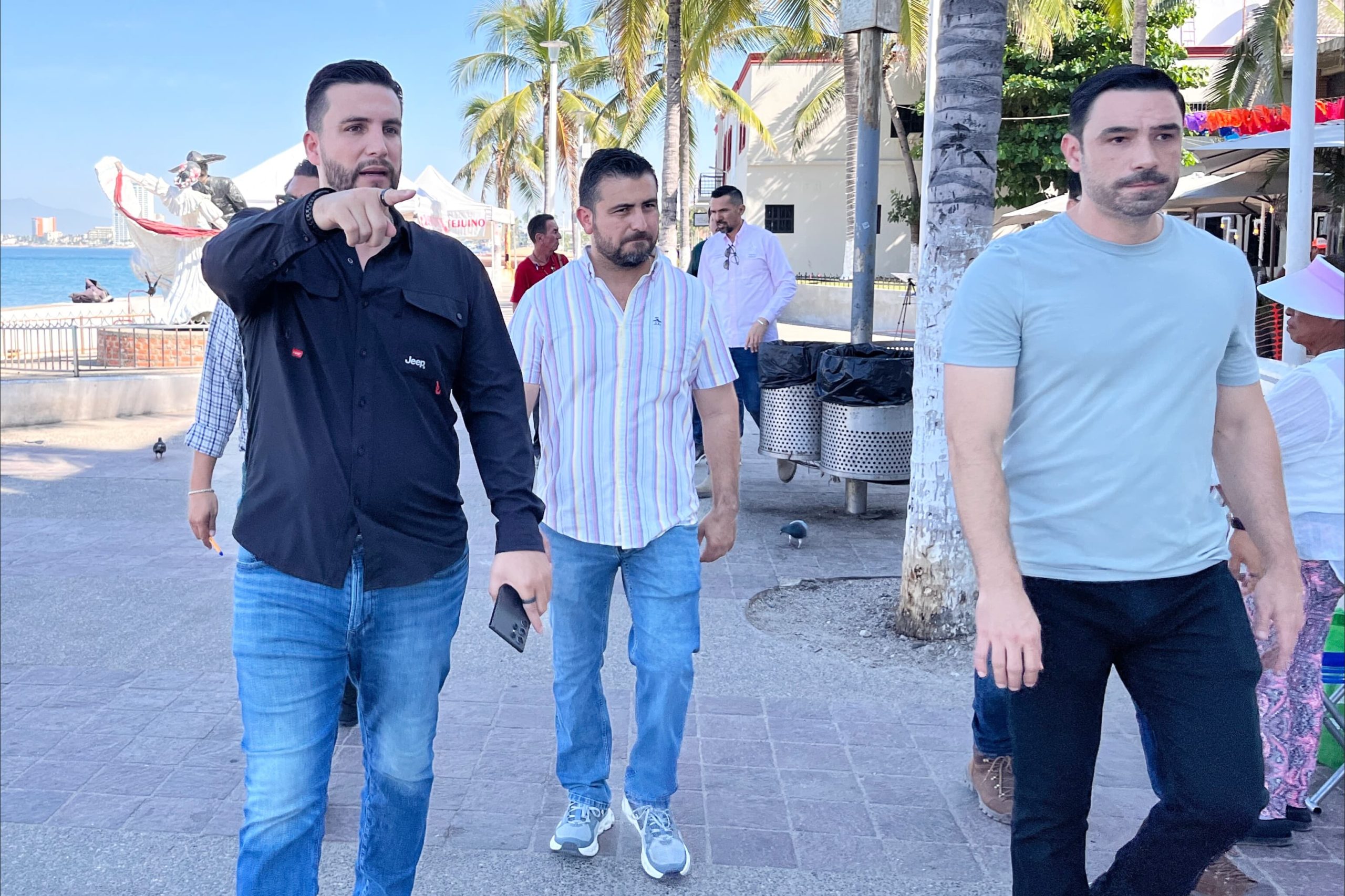 Presidente Munguía supervisa avances de obra en Av. México y Malecón