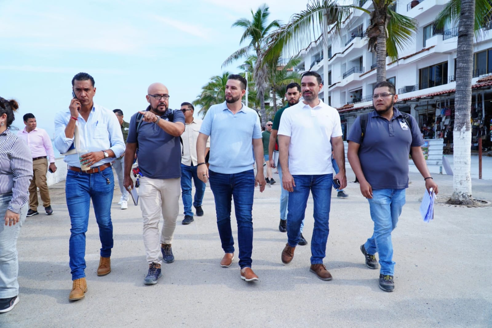 Supervisa presidente Luis Munguía avances de obra del malecón dos
