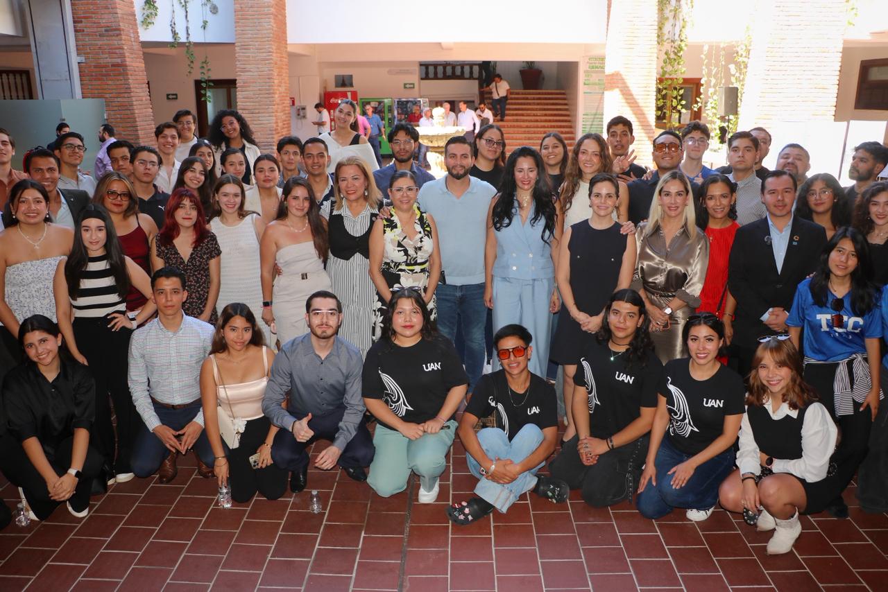 Voces jóvenes llegan a Puerto Vallarta para el XV Congreso Nacional Universitario de Debate