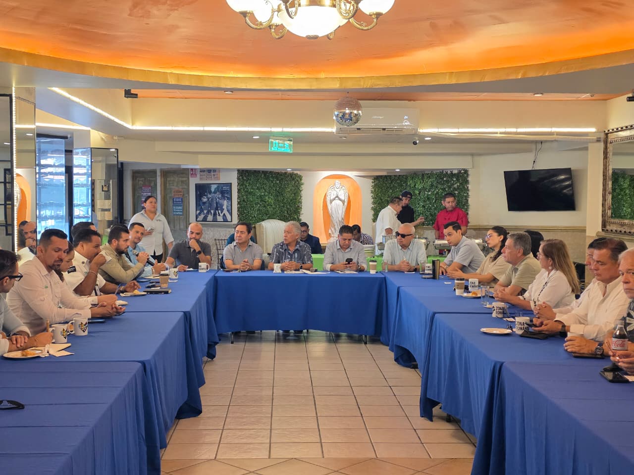 Gobierno del Bien establece diálogo con vecinos de la Emiliano Zapata