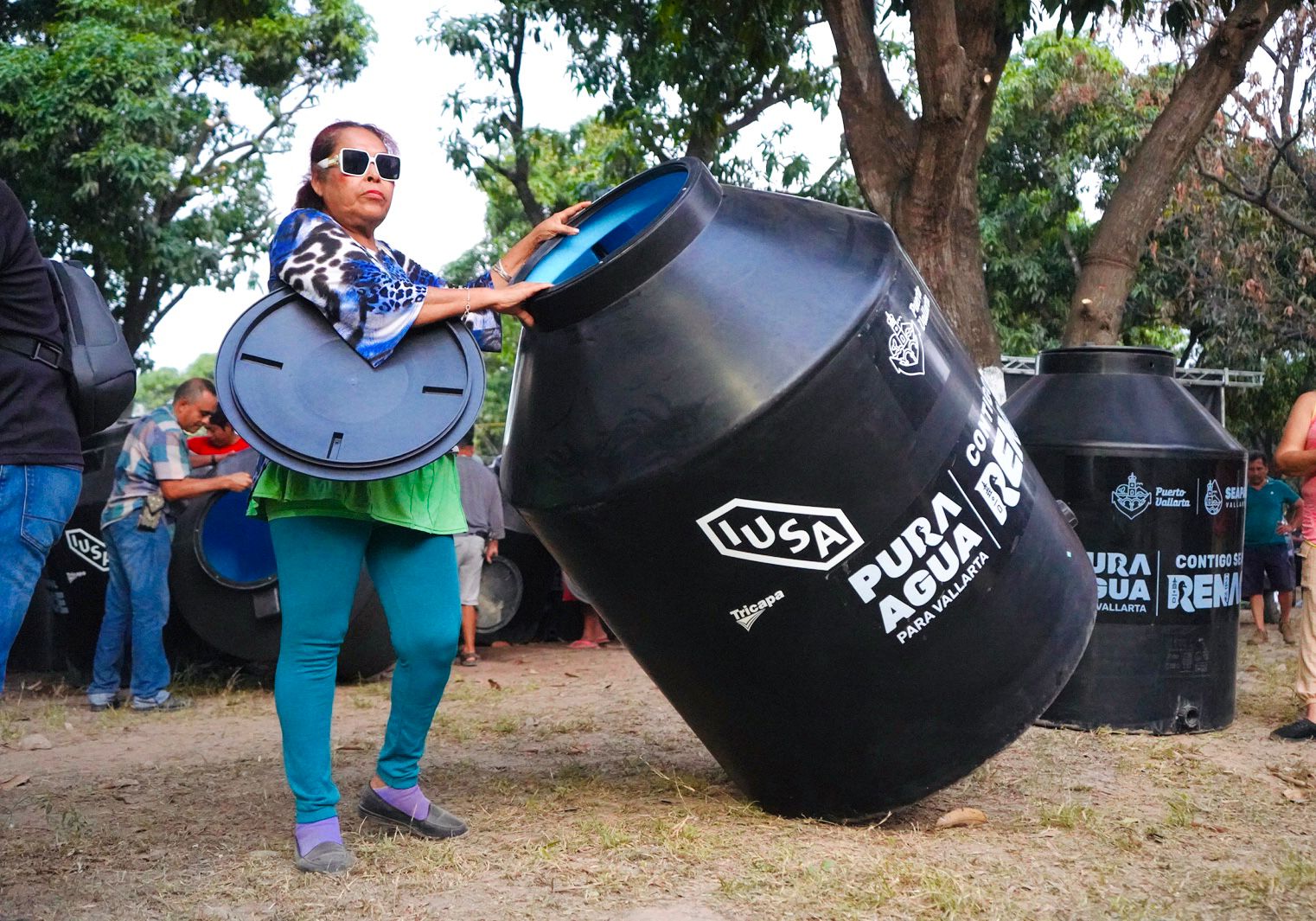 SEAPAL lleva regalo adelantado de Navidad a familias de San Miguel