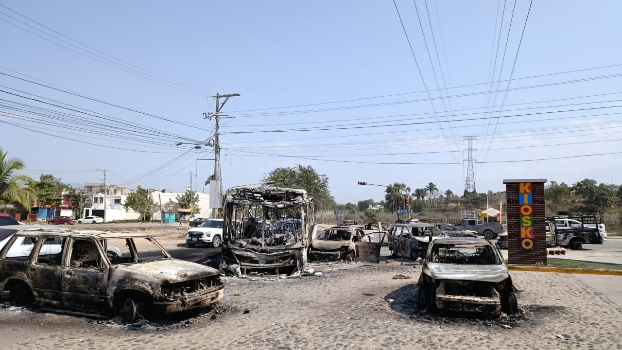 Fiscalía de Jalisco recibe 806 denuncias por vehículos quemados tras hechos del 22 de febrero; 45 corresponden a Puerto Vallarta