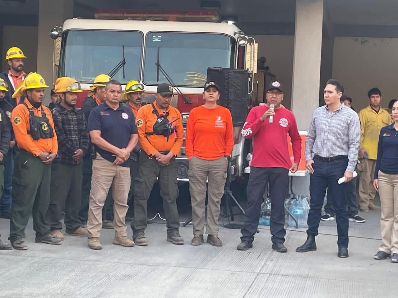 Intensifican operativo para controlar incendio en La Cruz de Huanacaxtle