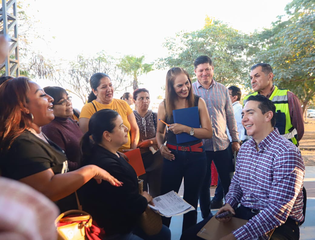 Héctor Santana encabeza la tercer Audiencia Ciudadana del año en Valle Dorado